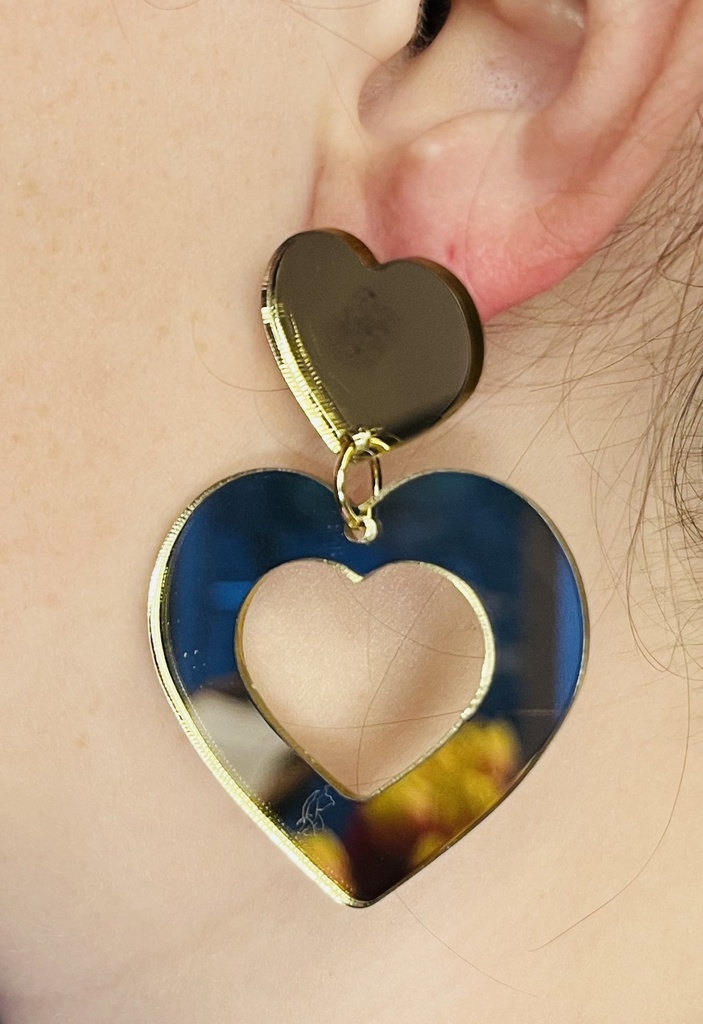 Boucles d'oreilles " Love" Doré