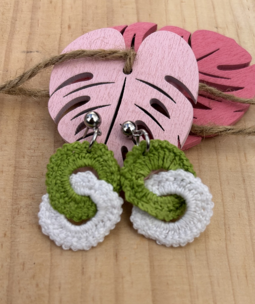 Boucles d'oreilles crochet *Anneaux* vertes